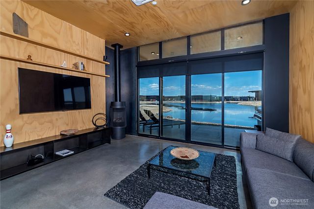 23592 Gorge View Loop NW, Quincy, WA 98848