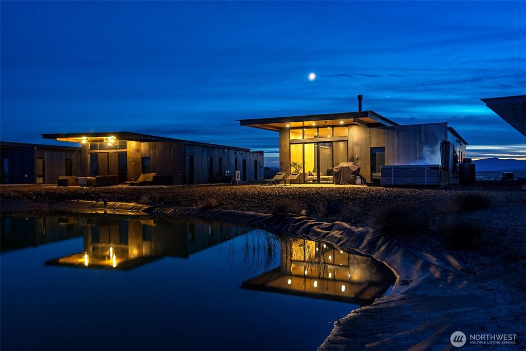 23592 Gorge View Loop NW, Quincy, WA 98848