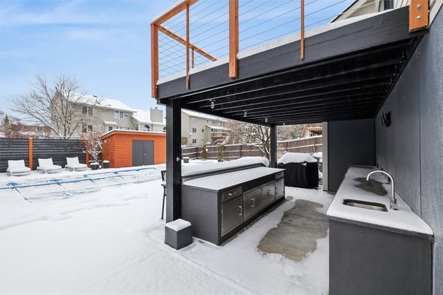 9109 Hammontree Drive, Urbandale, IA 50322