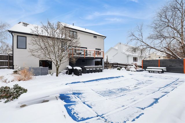 9109 Hammontree Drive, Urbandale, IA 50322