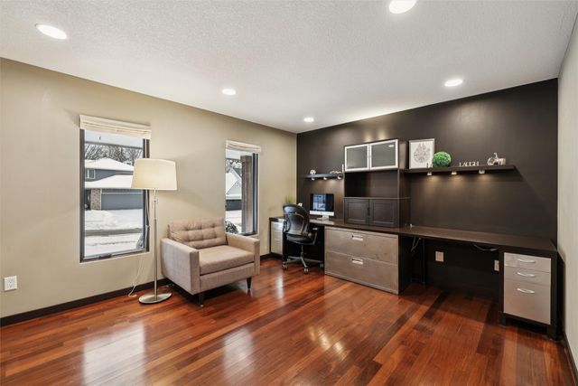 9109 Hammontree Drive, Urbandale, IA 50322