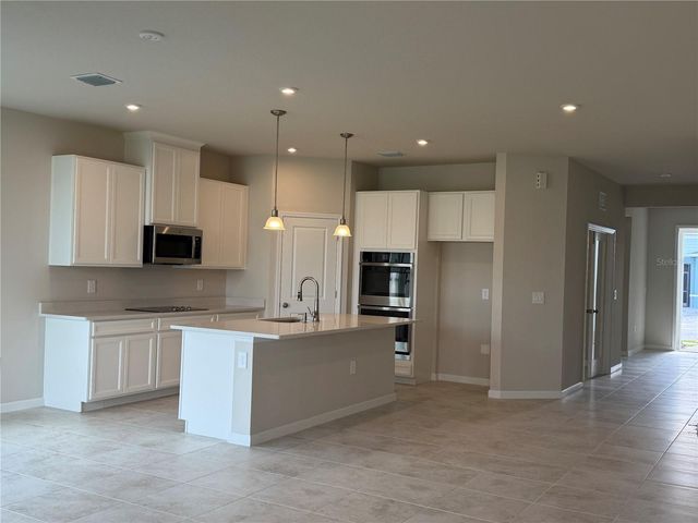 16425 QUEEN PALM DRIVE, Port Charlotte, FL 33953