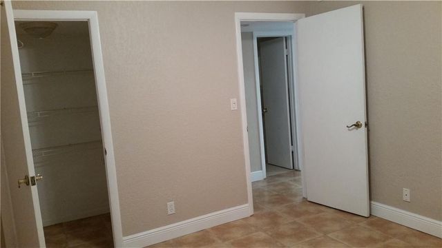 430 Commodore Drive 210, Plantation, FL 33325