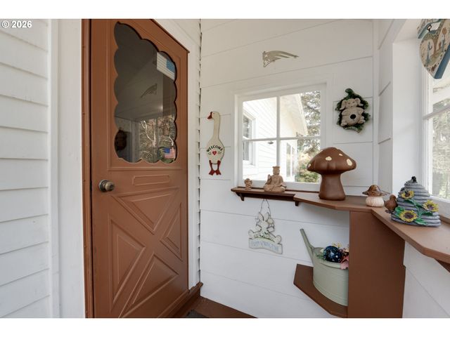 89235 HIGHWAY 101, Warrenton, OR 97146