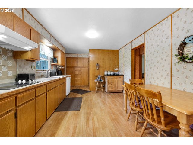 89235 HIGHWAY 101, Warrenton, OR 97146