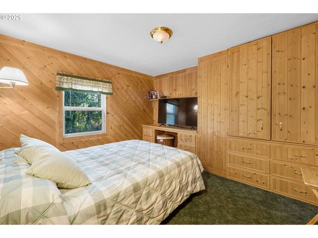 89235 HIGHWAY 101, Warrenton, OR 97146