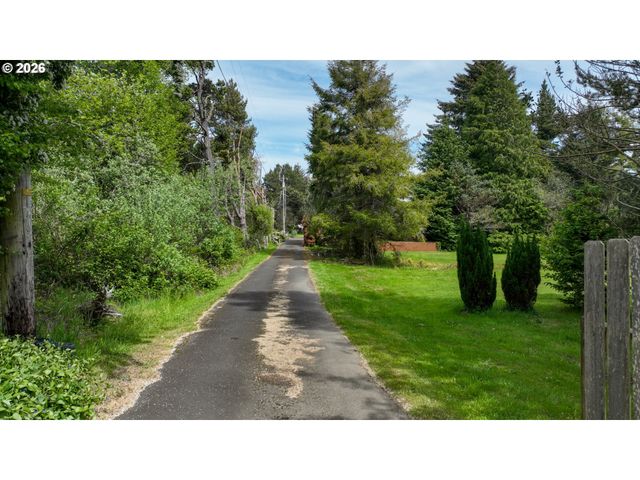 89235 HIGHWAY 101, Warrenton, OR 97146