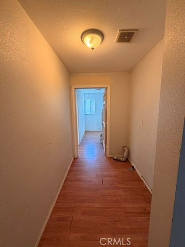 6718 Varna Avenue, Valley Glen, CA 91401