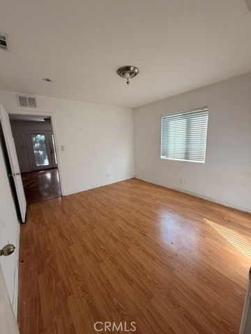 6718 Varna Avenue, Valley Glen, CA 91401