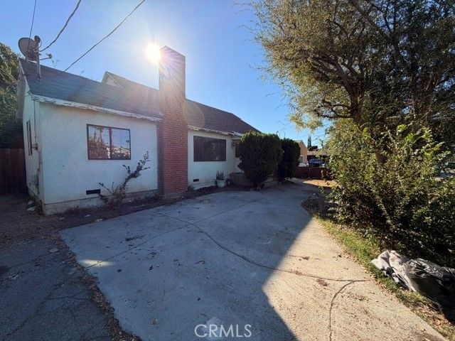 6718 Varna Avenue, Valley Glen, CA 91401