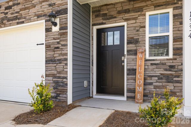 1334 37th Avenue Lane NE, Hickory, NC 28601
