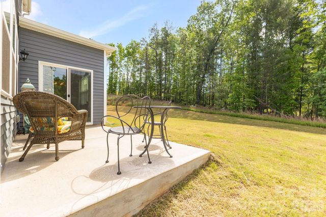 1334 37th Avenue Lane NE, Hickory, NC 28601
