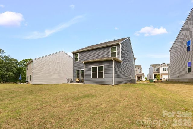 1334 37th Avenue Lane NE, Hickory, NC 28601