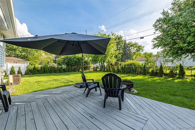 676 Sheffield Road, Auburn Hills, MI 48326