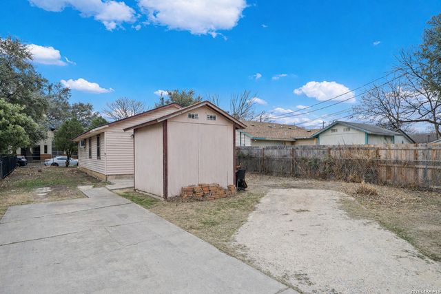 1319 colima, San Antonio, TX 78207