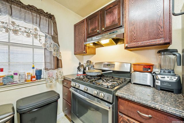 1319 colima, San Antonio, TX 78207