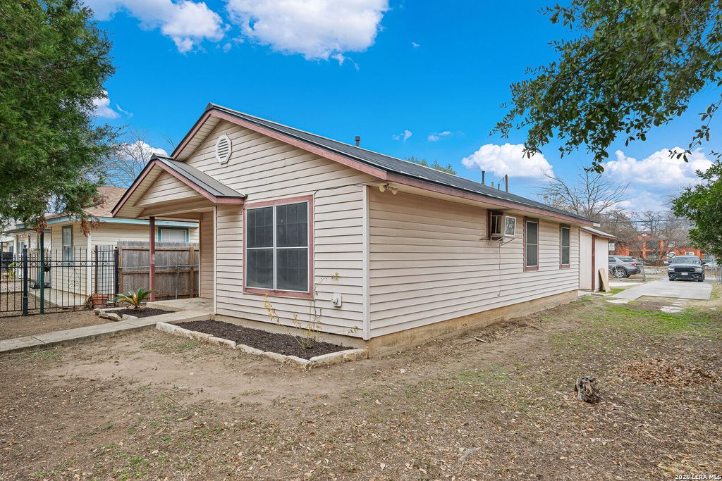 1319 colima, San Antonio, TX 78207