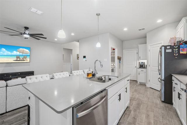 11300 Guinness Drive, Fort Worth, TX 76052