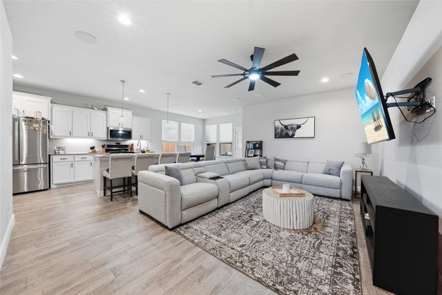 11300 Guinness Drive, Fort Worth, TX 76052