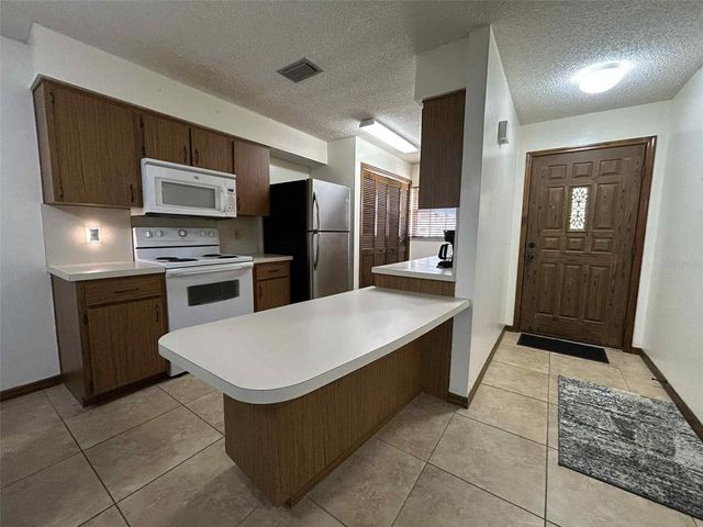 3613 BAY COURT, St Cloud, FL 34769