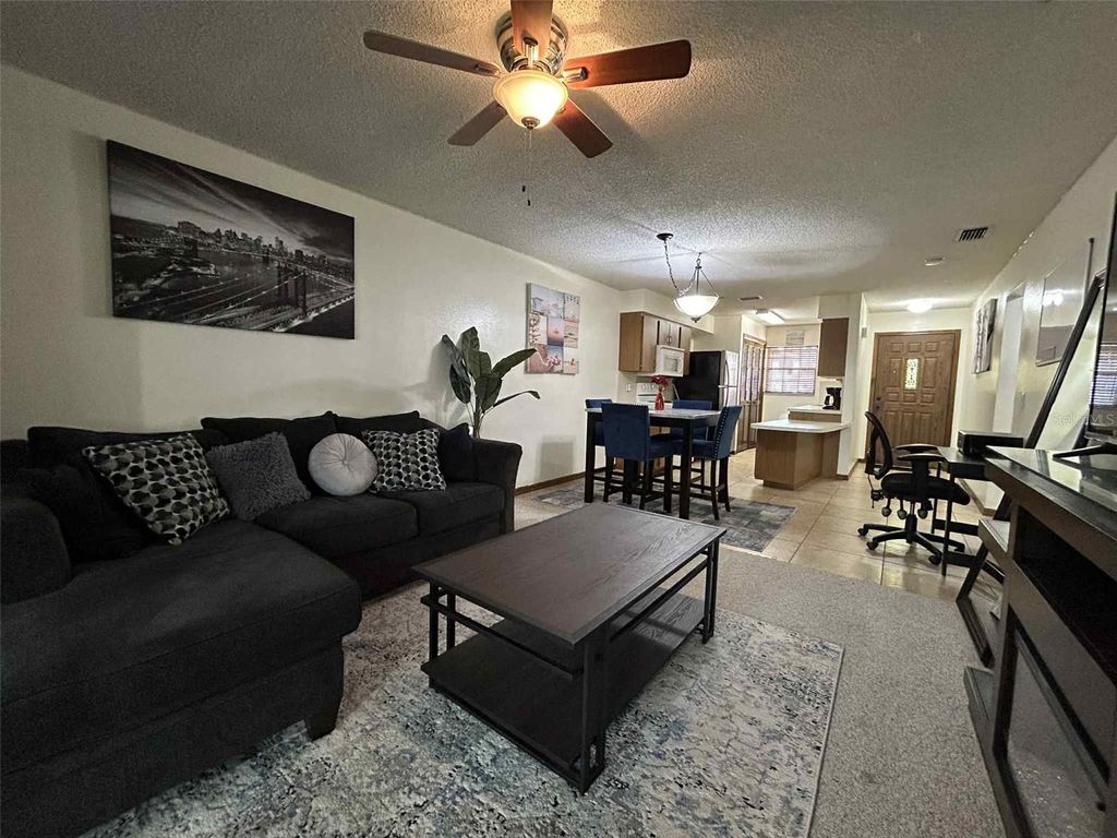 Image 4 of property listing at 3613 BAY COURT, St Cloud, FL 34769