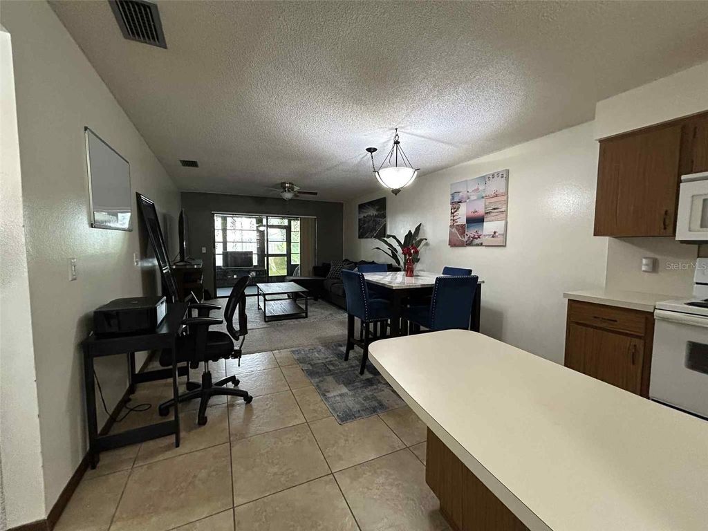 Image 8 of property listing at 3613 BAY COURT, St Cloud, FL 34769