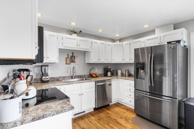 4418 W State Street, Springfield, MO 65802