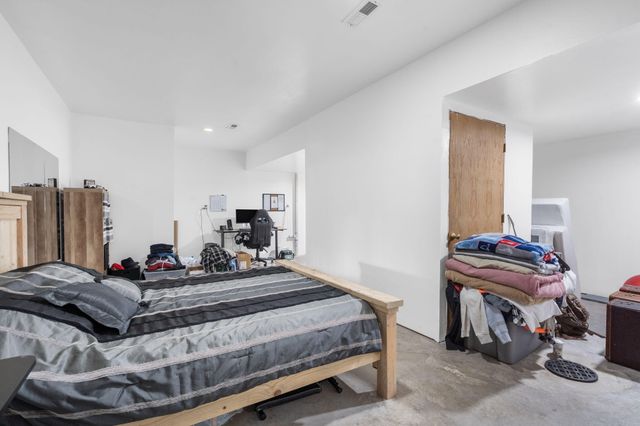 4418 W State Street, Springfield, MO 65802