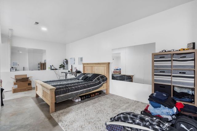 4418 W State Street, Springfield, MO 65802