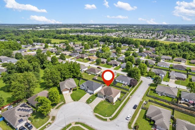 4418 W State Street, Springfield, MO 65802