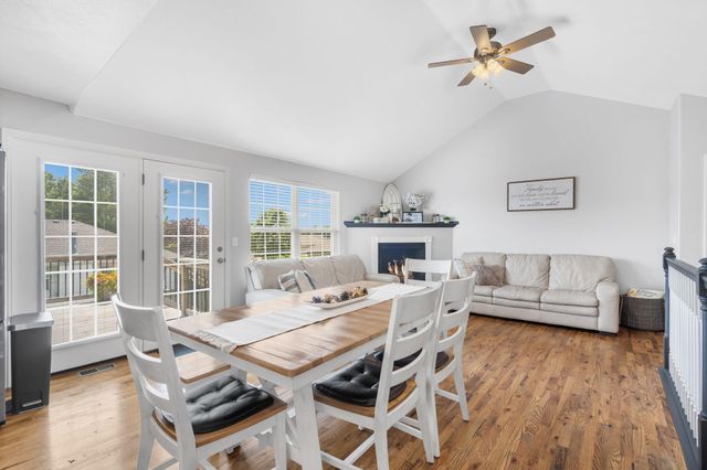 4418 W State Street, Springfield, MO 65802