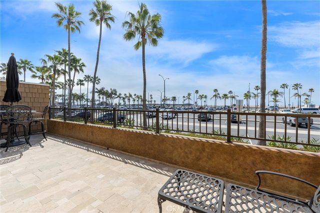 600 E Oceanfront 1D, Newport Beach, CA 92661