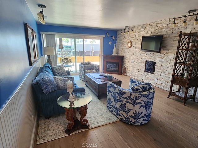 600 E Oceanfront 1D, Newport Beach, CA 92661