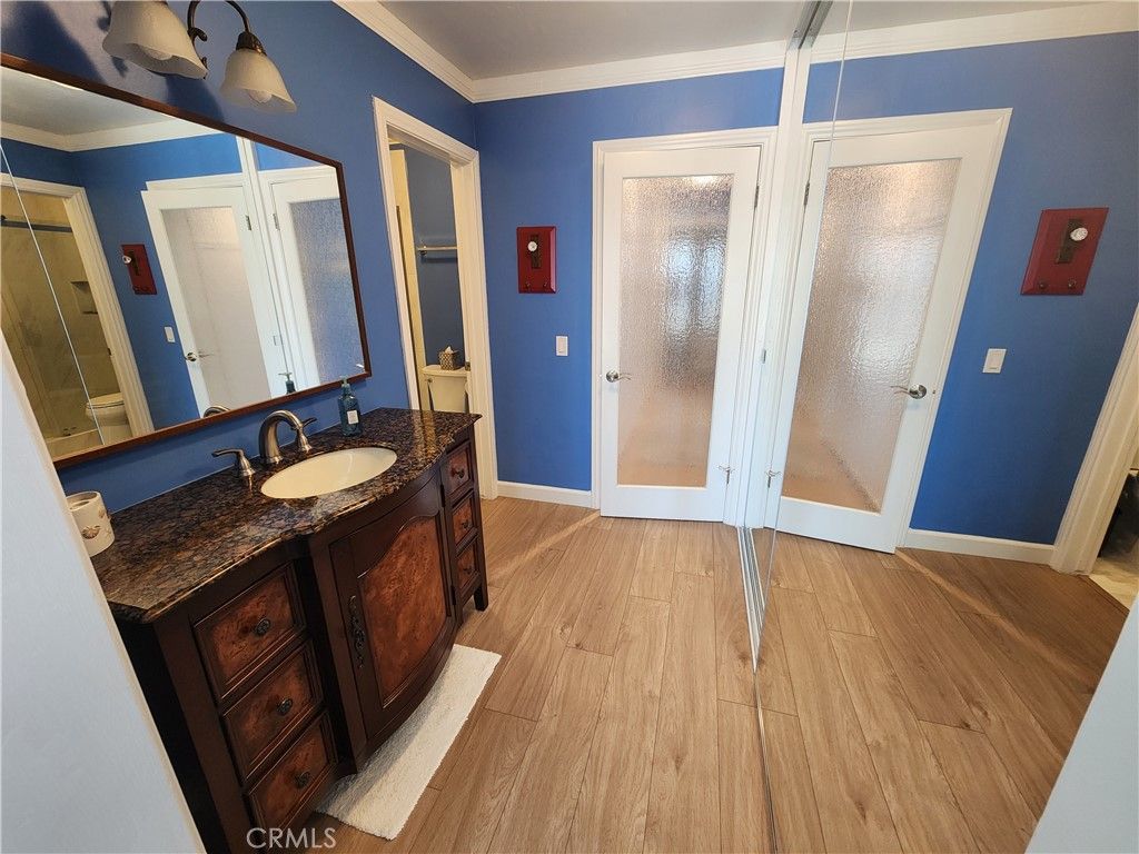 Image 16 of property listing at 600 E Oceanfront 1D, Newport Beach, CA 92661