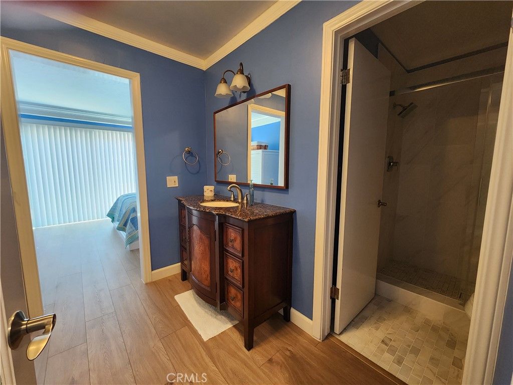 Image 17 of property listing at 600 E Oceanfront 1D, Newport Beach, CA 92661