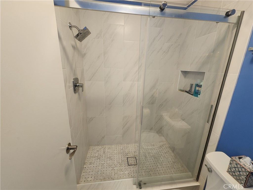 Image 18 of property listing at 600 E Oceanfront 1D, Newport Beach, CA 92661