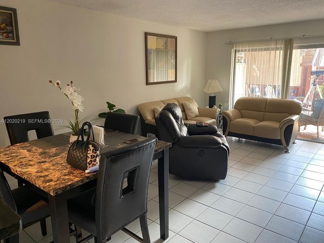 11203 SW 88 ST 108-A, Miami, FL 33176