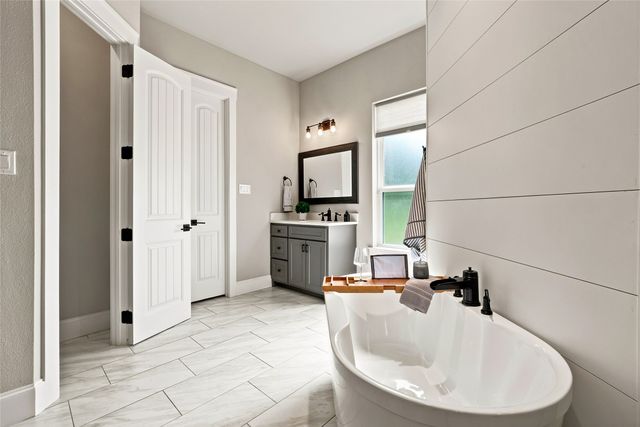 4482 Lake Breeze Drive, Mckinney, TX 75071