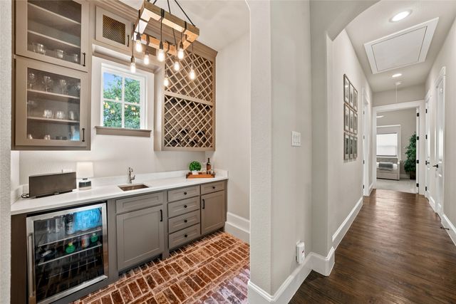 4482 Lake Breeze Drive, Mckinney, TX 75071