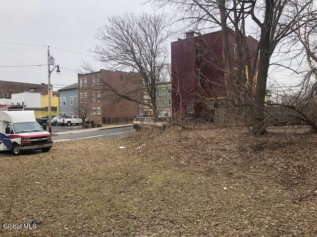 39-47 Ten Broeck Place, Albany, NY 12210