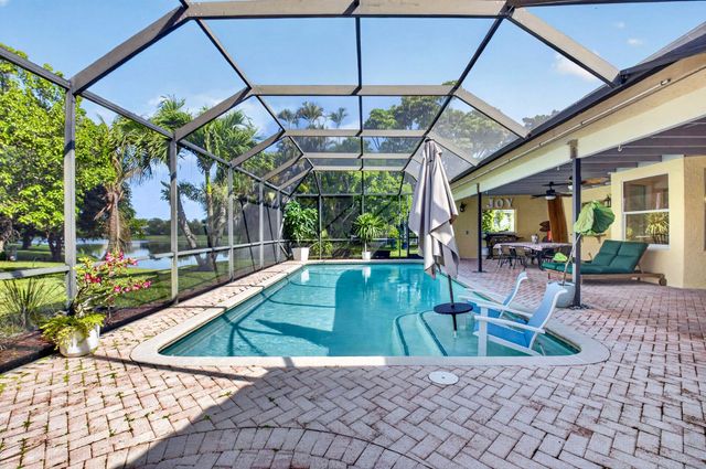 19803 Back 9 Drive, Boca Raton, FL 33498