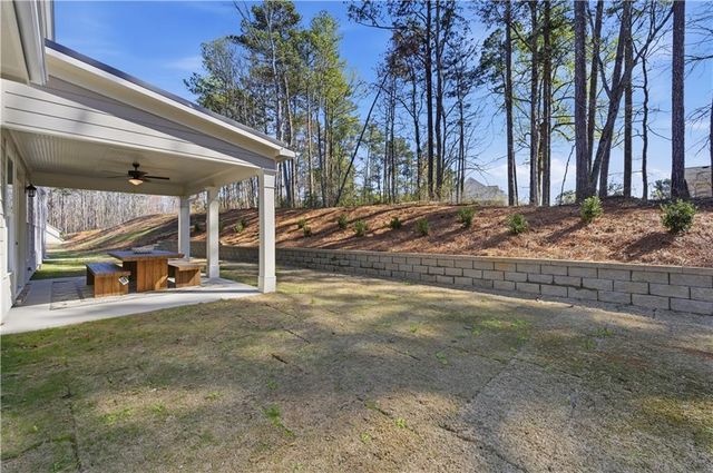 1090 Low Water Crossing NW, Acworth, GA 30101