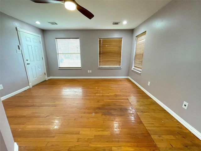 7230 Sims Drive, Houston, TX 77061