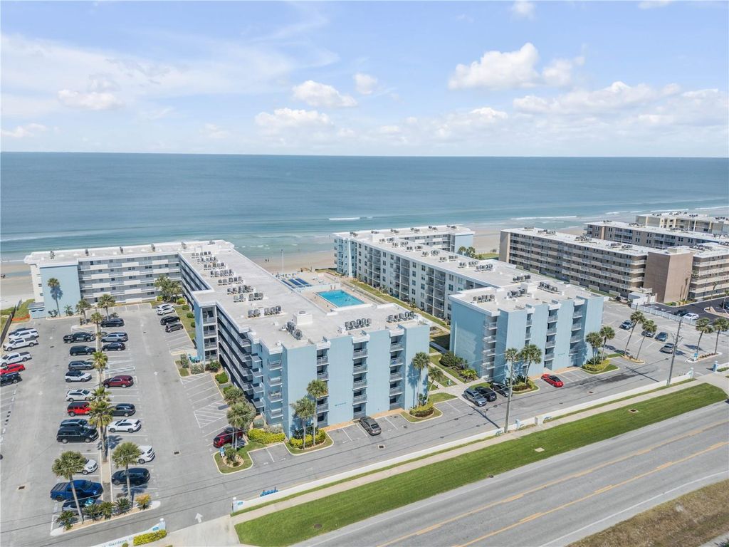 Image 28 of property listing at 4151 S ATLANTIC AVENUE 511, New Smyrna Beach, FL 32169
