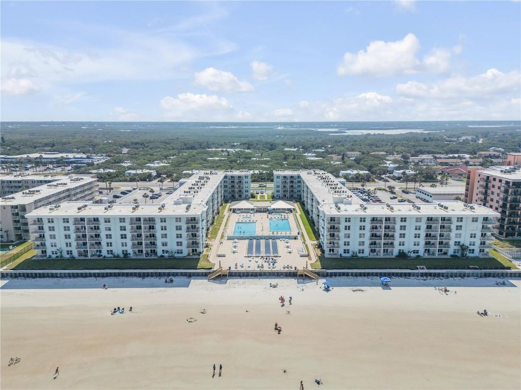 Image 30 of property listing at 4151 S ATLANTIC AVENUE 511, New Smyrna Beach, FL 32169
