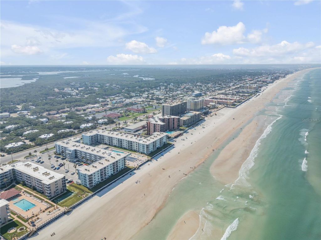 Image 34 of property listing at 4151 S ATLANTIC AVENUE 511, New Smyrna Beach, FL 32169