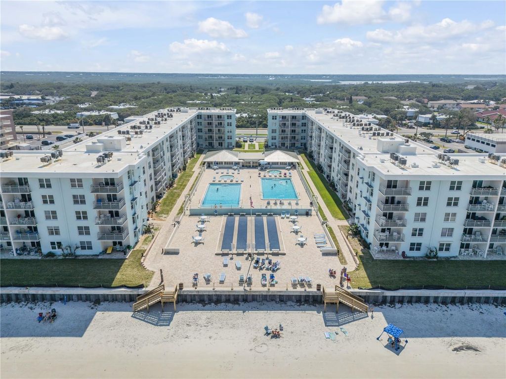 Image 36 of property listing at 4151 S ATLANTIC AVENUE 511, New Smyrna Beach, FL 32169