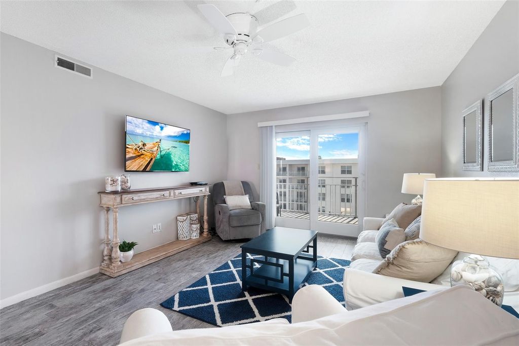 Image 6 of property listing at 4151 S ATLANTIC AVENUE 511, New Smyrna Beach, FL 32169