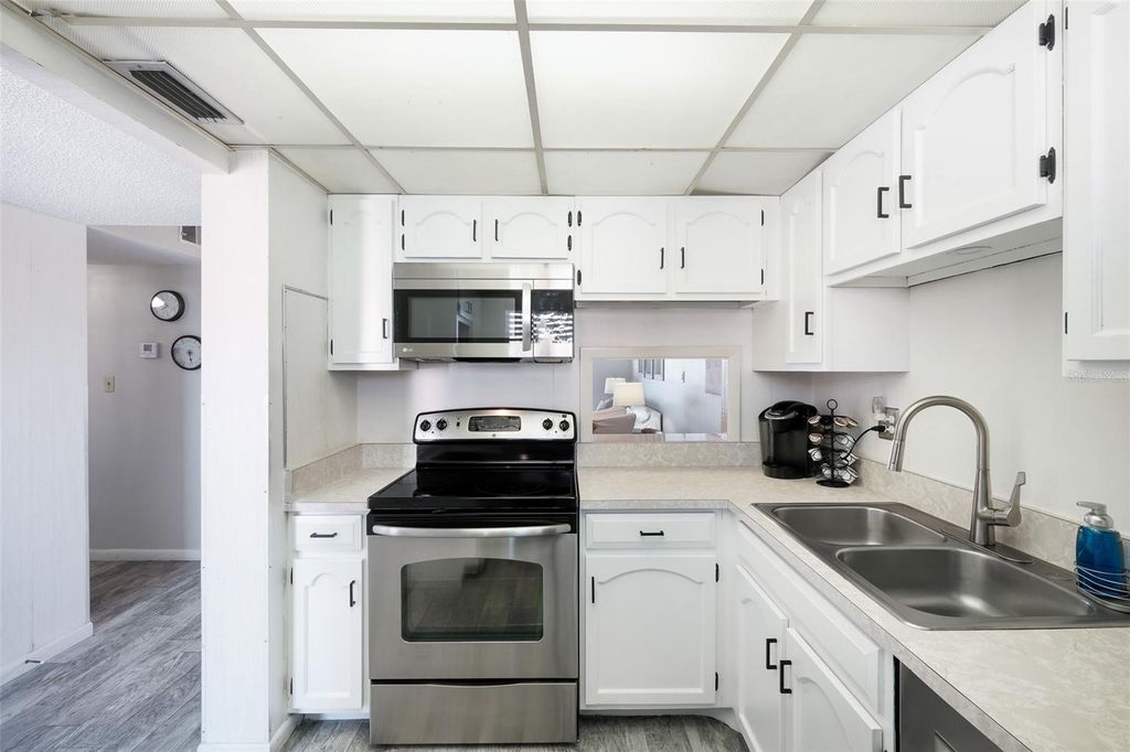 Image 10 of property listing at 4151 S ATLANTIC AVENUE 511, New Smyrna Beach, FL 32169