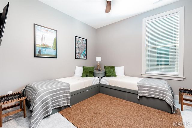 3433 Texas Avenue, St Louis, MO 63118